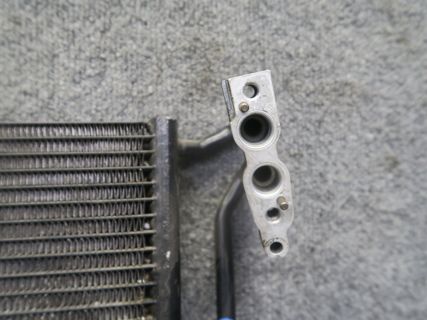 01-06 BMW E46 330ci A/C Air Condition Condenser 8377614 OEM