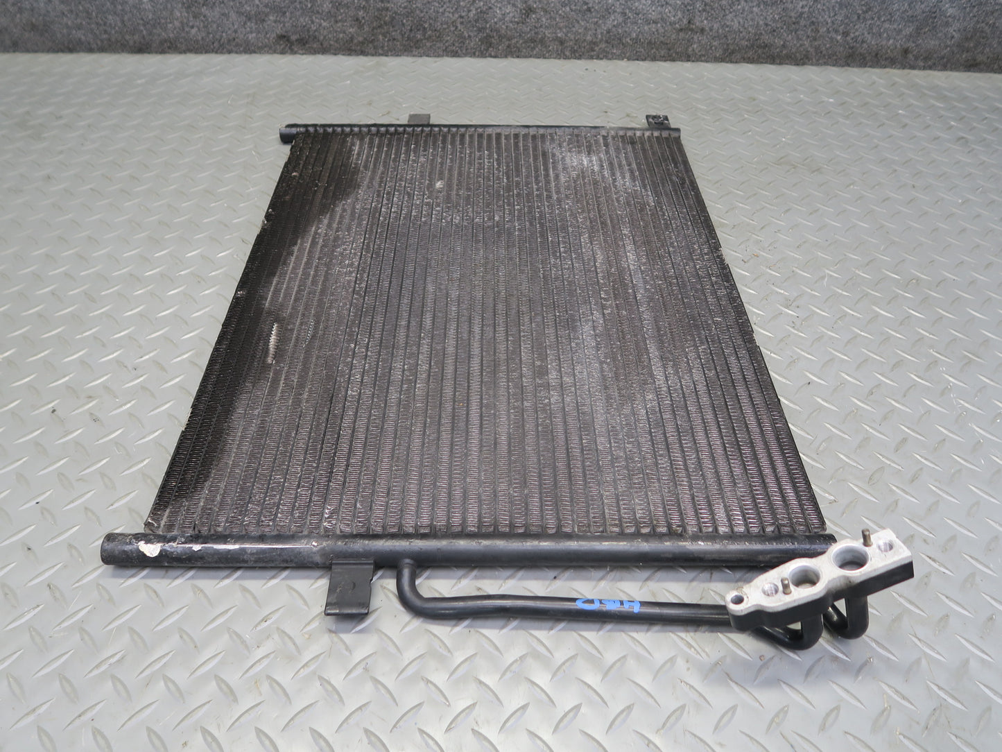 01-06 BMW E46 330ci A/C Air Condition Condenser 8377614 OEM