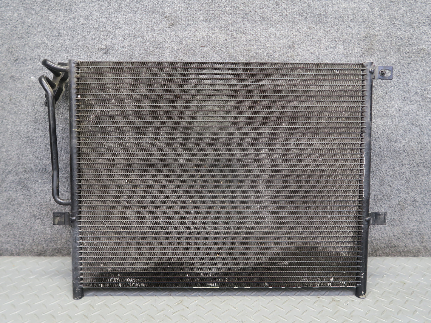 01-06 BMW E46 330ci A/C Air Condition Condenser 8377614 OEM