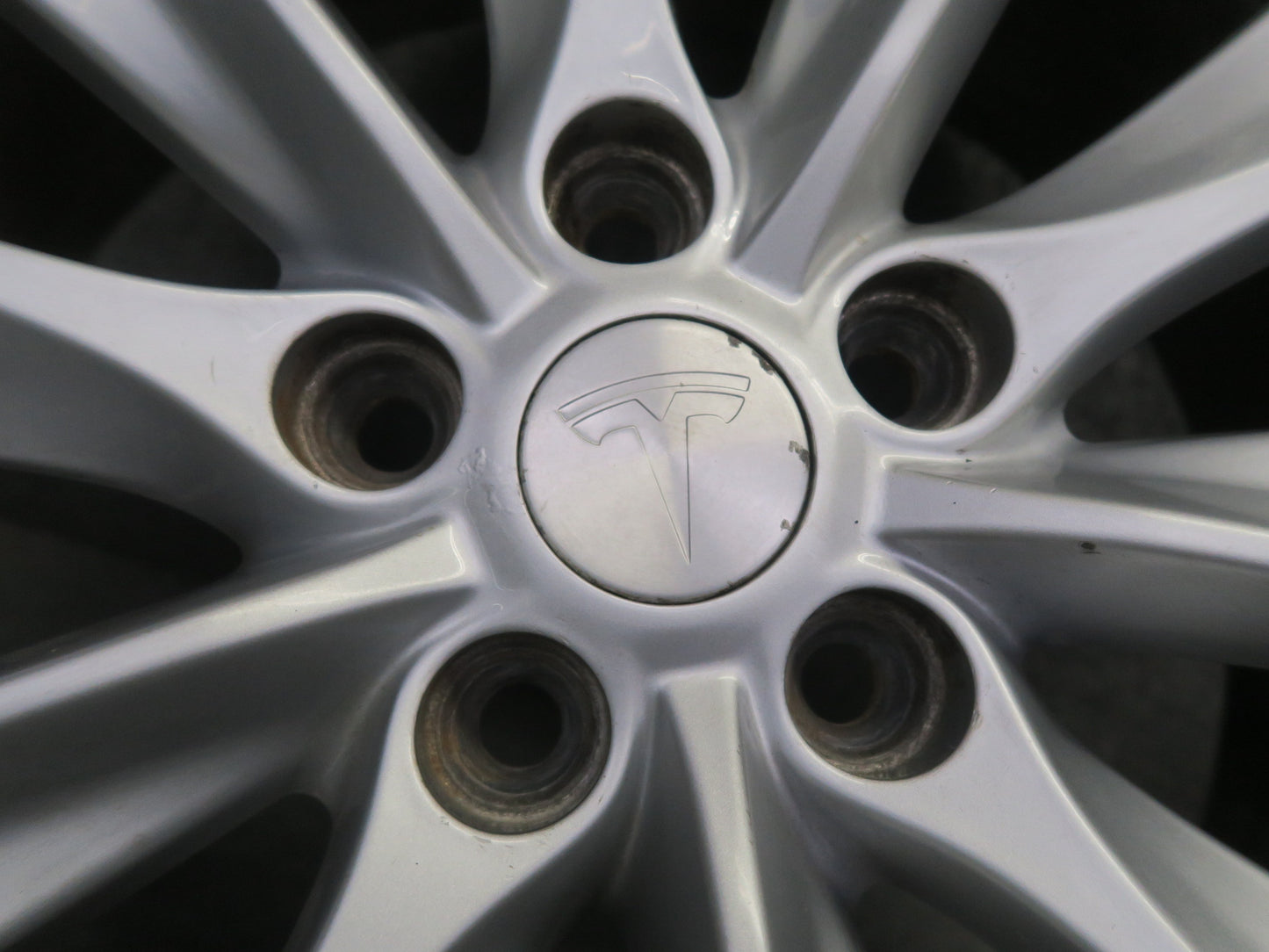 2016-2019 Tesla Model S 75D Alloy R19" Wheel 10 Spoke Rim 19x8J ET40 Silver