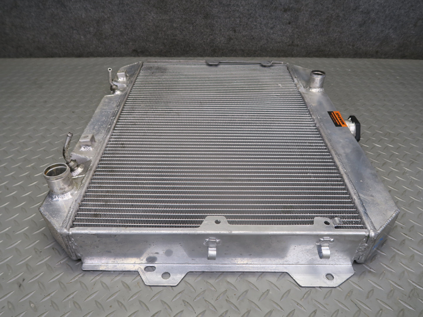 82-83 Datsun Nissan S130 280ZX NON Turbo Engine Cooling Radiator Spawon
