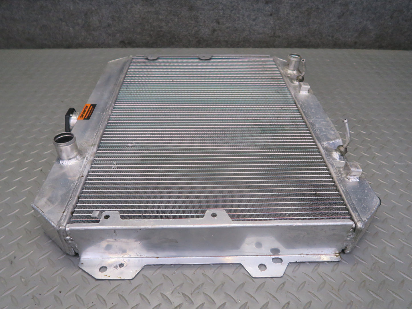82-83 Datsun Nissan S130 280ZX NON Turbo Engine Cooling Radiator Spawon