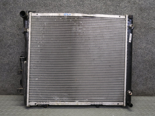 90-93 Mercedes W124 300E Aftermarket Engine Cooling  Radiator