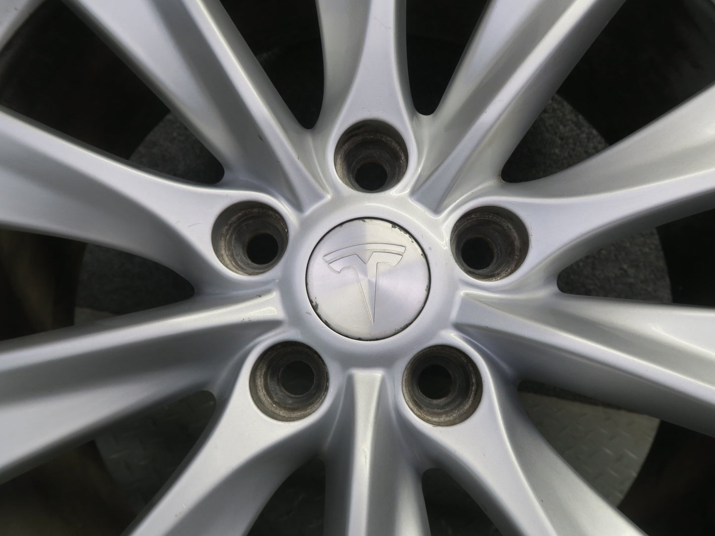 2016-2019 Tesla Model S 75D Alloy R19" Wheel 10 Spoke Rim 19x8J ET40 Silver