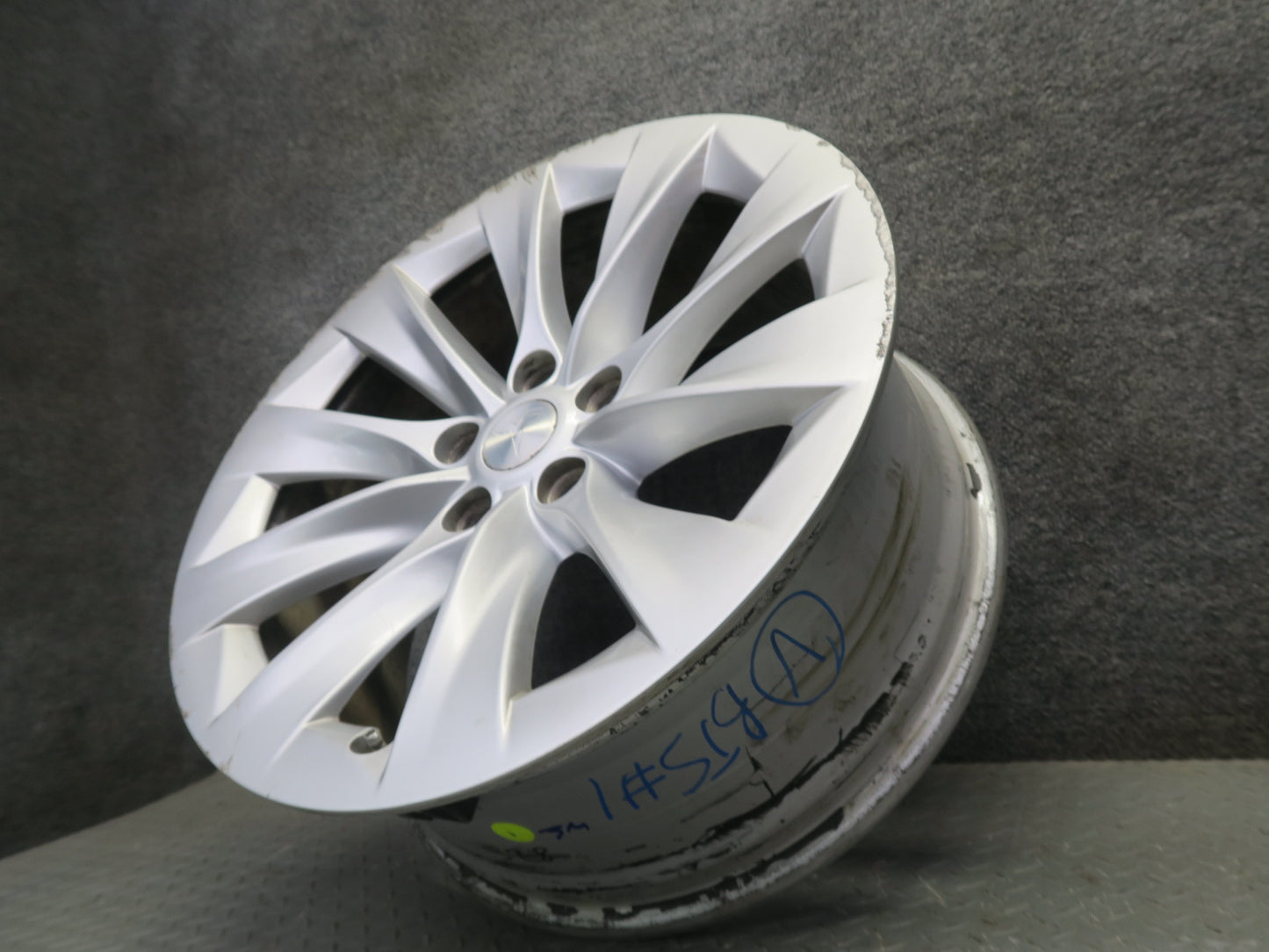 2016-2019 Tesla Model S 75D Alloy R19" Wheel 10 Spoke Rim 19x8J ET40 Silver