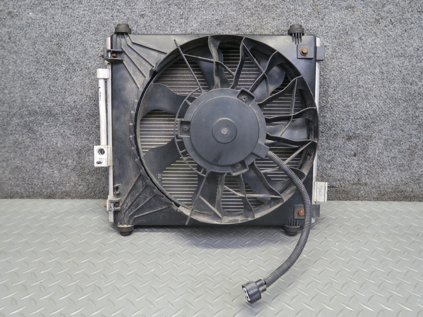 2016-2019 Tesla Model S 75D Front Left Side A/C Condenser W/ Shroud & Fan