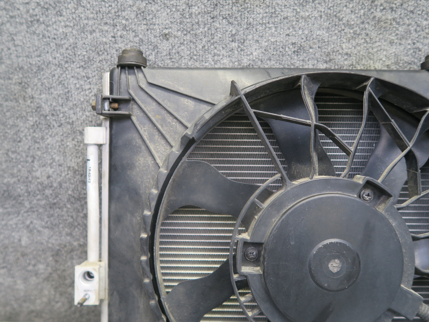 2016-2019 Tesla Model S 75D Front Left Side A/C Condenser W/ Shroud & Fan