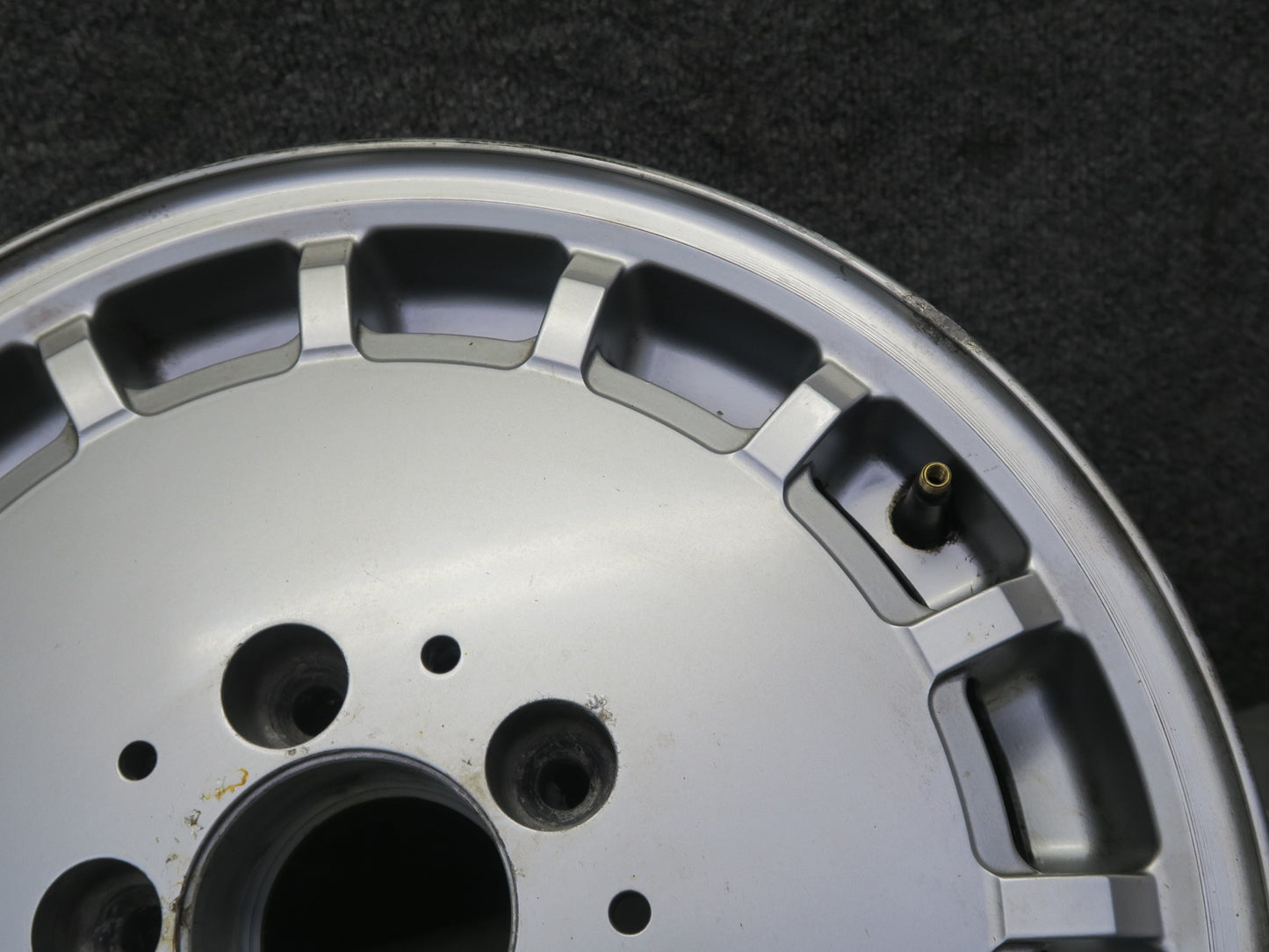 90-93 Mercedes W124 300E R15" Alloy Wheel Rim 15x6.5J ET48 1244010802 OEM