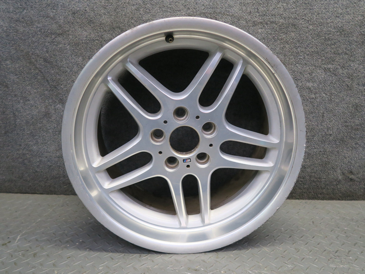 00-03 BMW E39 540ia Style 37 R18 18" M Sport Rear Alloy Wheel Rim 18x9J ET24 OEM