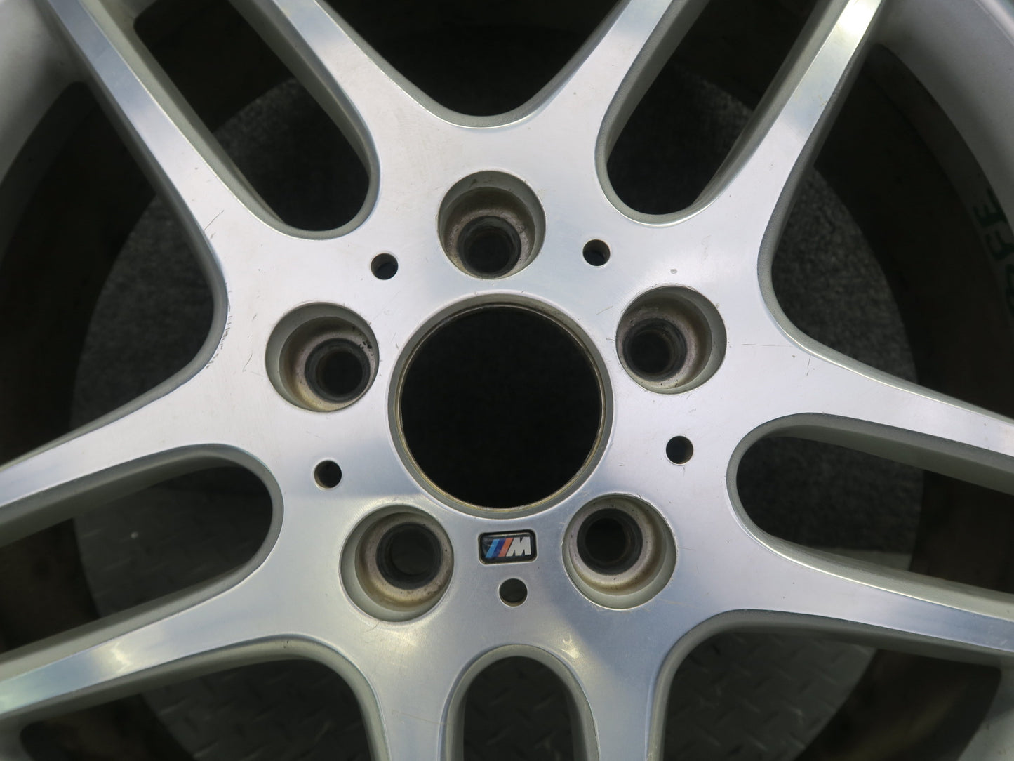 00-03 BMW E39 540ia Style 37 R18 18" M Sport Rear Alloy Wheel Rim 18x9J ET24 OEM