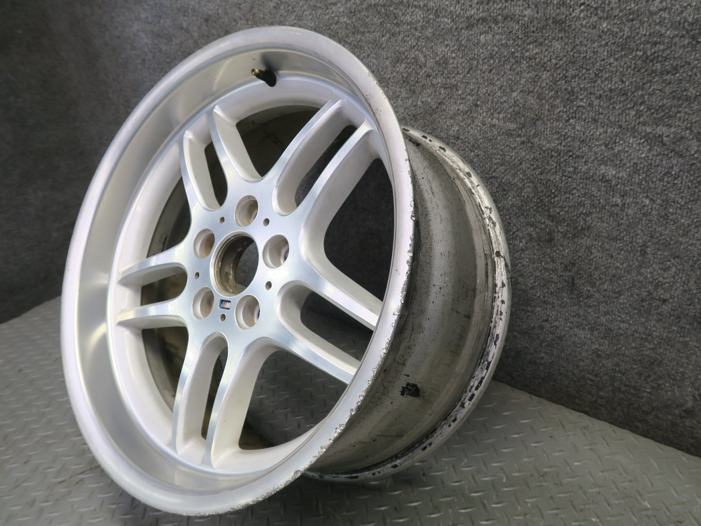 00-03 BMW E39 540ia Style 37 R18 18" M Sport Rear Alloy Wheel Rim 18x9J ET24 OEM