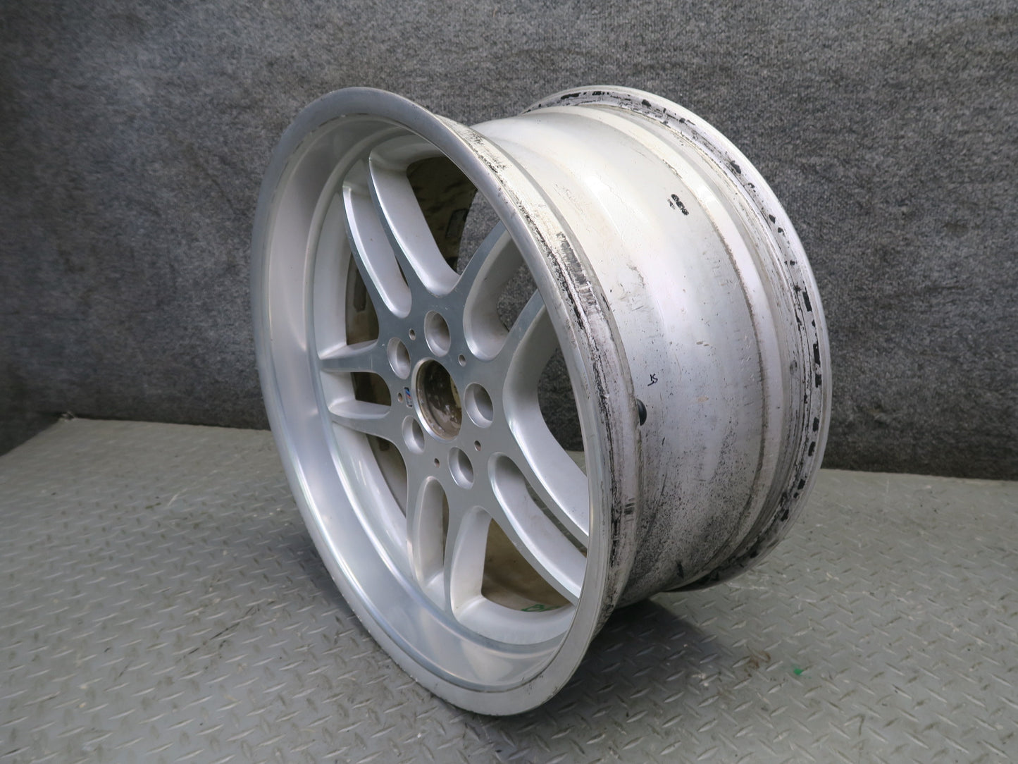 00-03 BMW E39 540ia Style 37 R18 18" M Sport Rear Alloy Wheel Rim 18x9J ET24 OEM