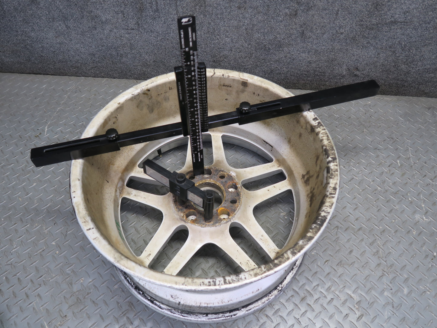 00-03 BMW E39 540ia Style 37 R18 18" M Sport Rear Alloy Wheel Rim 18x9J ET24 OEM
