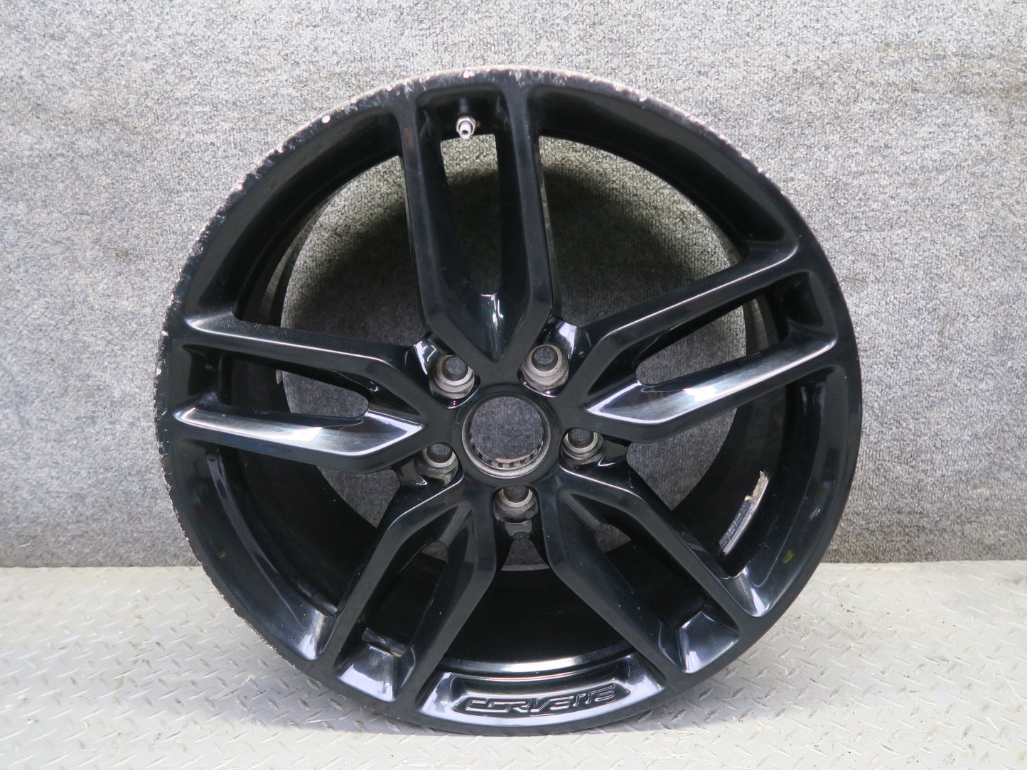 14-19 Chevrolet Corvette C7 R19" Front Alloy Wheel Rim 19x8.5J ET56 20986476 OEM