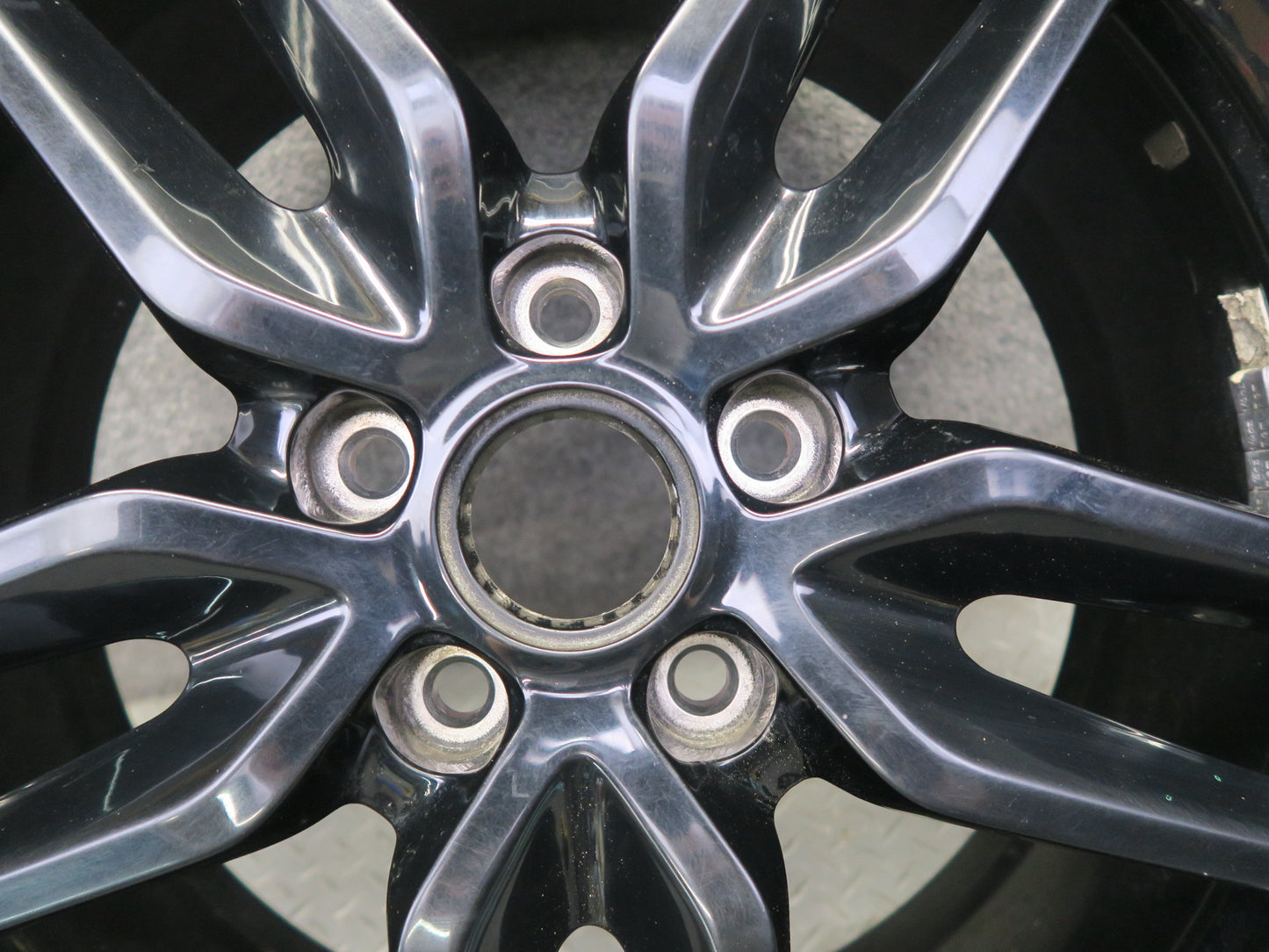 14-19 Chevrolet Corvette C7 R19" Front Alloy Wheel Rim 19x8.5J ET56 20986476 OEM
