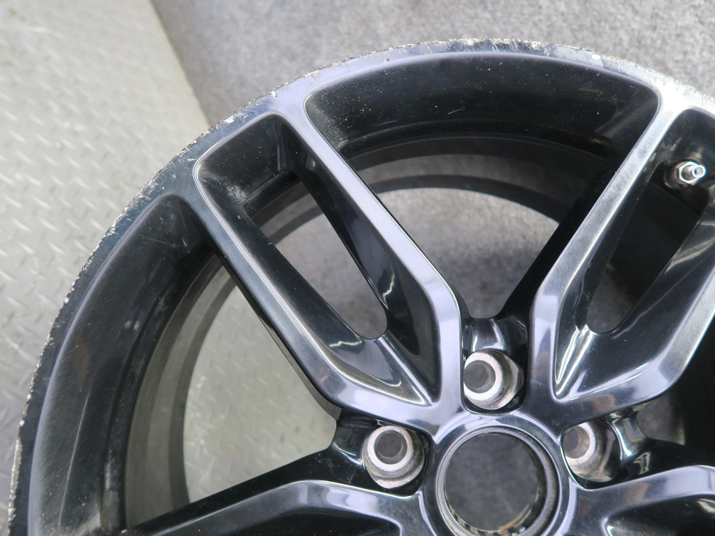 14-19 Chevrolet Corvette C7 R19" Front Alloy Wheel Rim 19x8.5J ET56 20986476 OEM