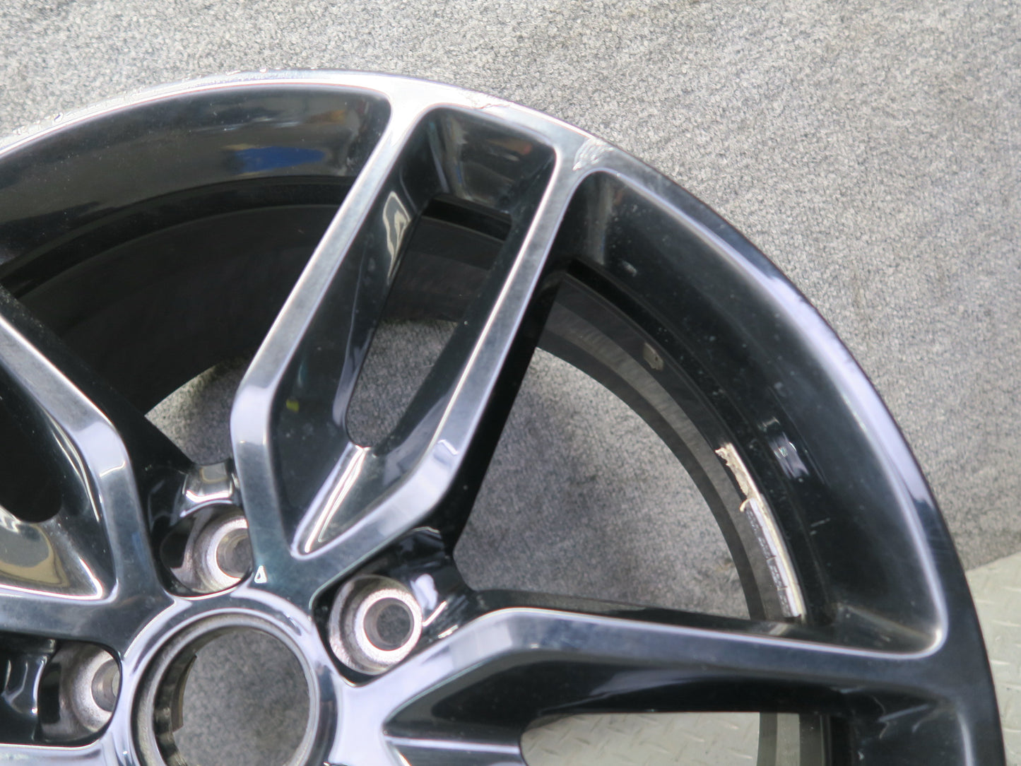14-19 Chevrolet Corvette C7 R19" Front Alloy Wheel Rim 19x8.5J ET56 20986476 OEM