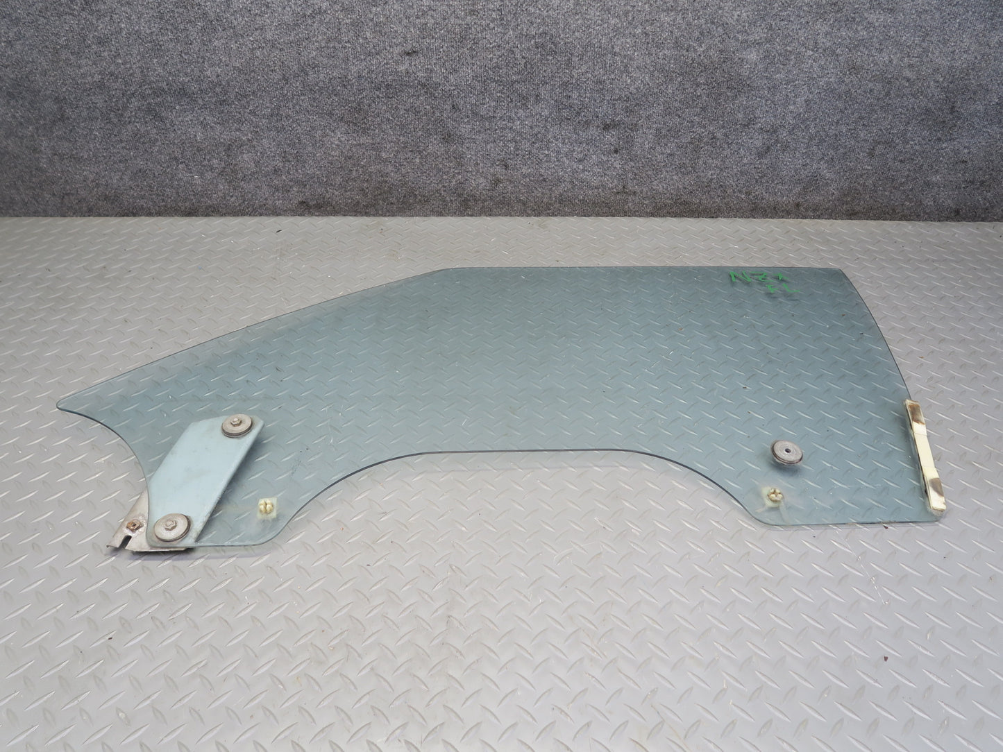 79-83 Datsun Nissan 280ZX S130 2+2 Front Left Driver Side Door Glass Window OEM