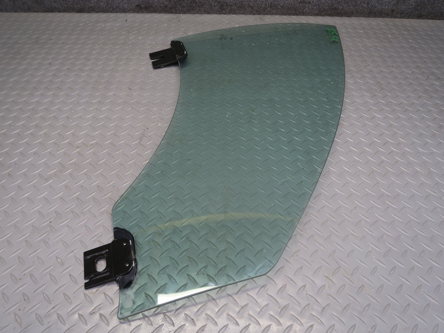 2016-2019 Tesla Model S 75D Front Right Passenger Side Door Window Glass
