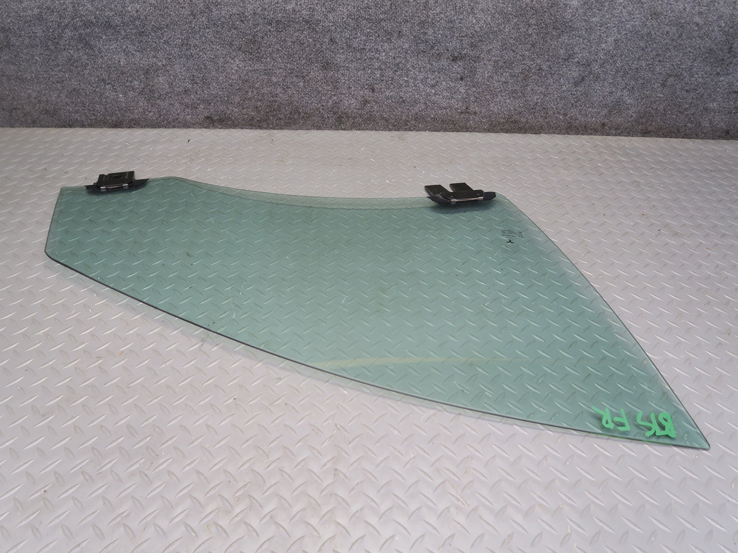 2016-2019 Tesla Model S 75D Front Right Passenger Side Door Window Glass