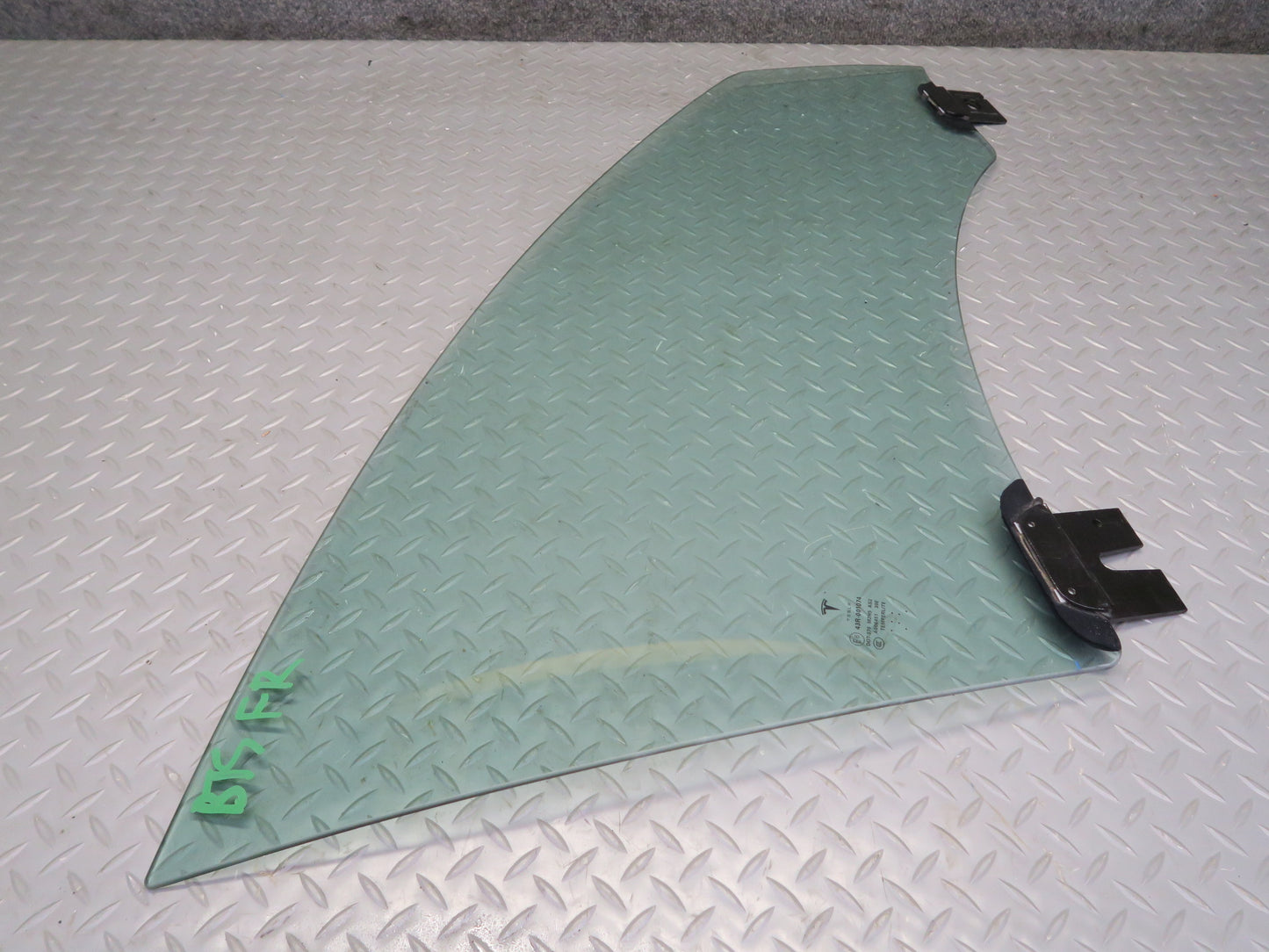 2016-2019 Tesla Model S 75D Front Right Passenger Side Door Window Glass