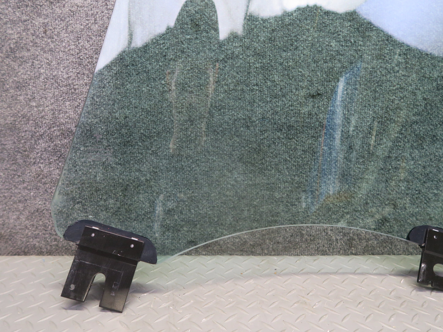 2016-2019 Tesla Model S 75D Rear Right Passenger Side Door Window Glass