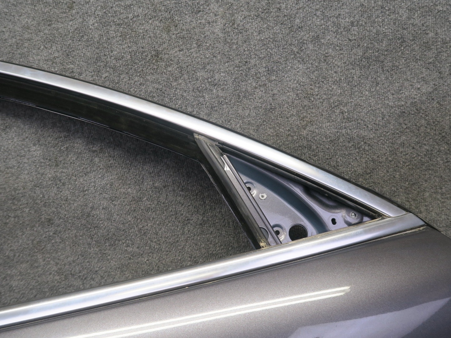 2017-2023 Alfa Romeo Stelvio Front Right Side Door Shell Panel W/o Glass Gray
