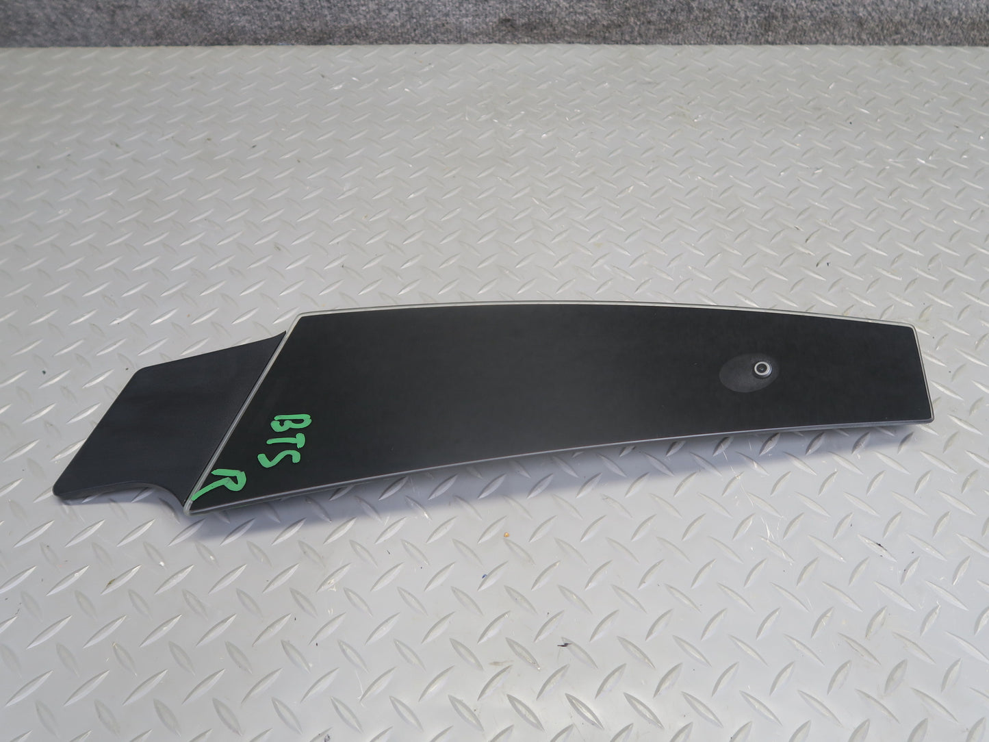 2016-2019 Tesla Model S 75D Right Pass Side B-pillar Glass Applique W/ Camera
