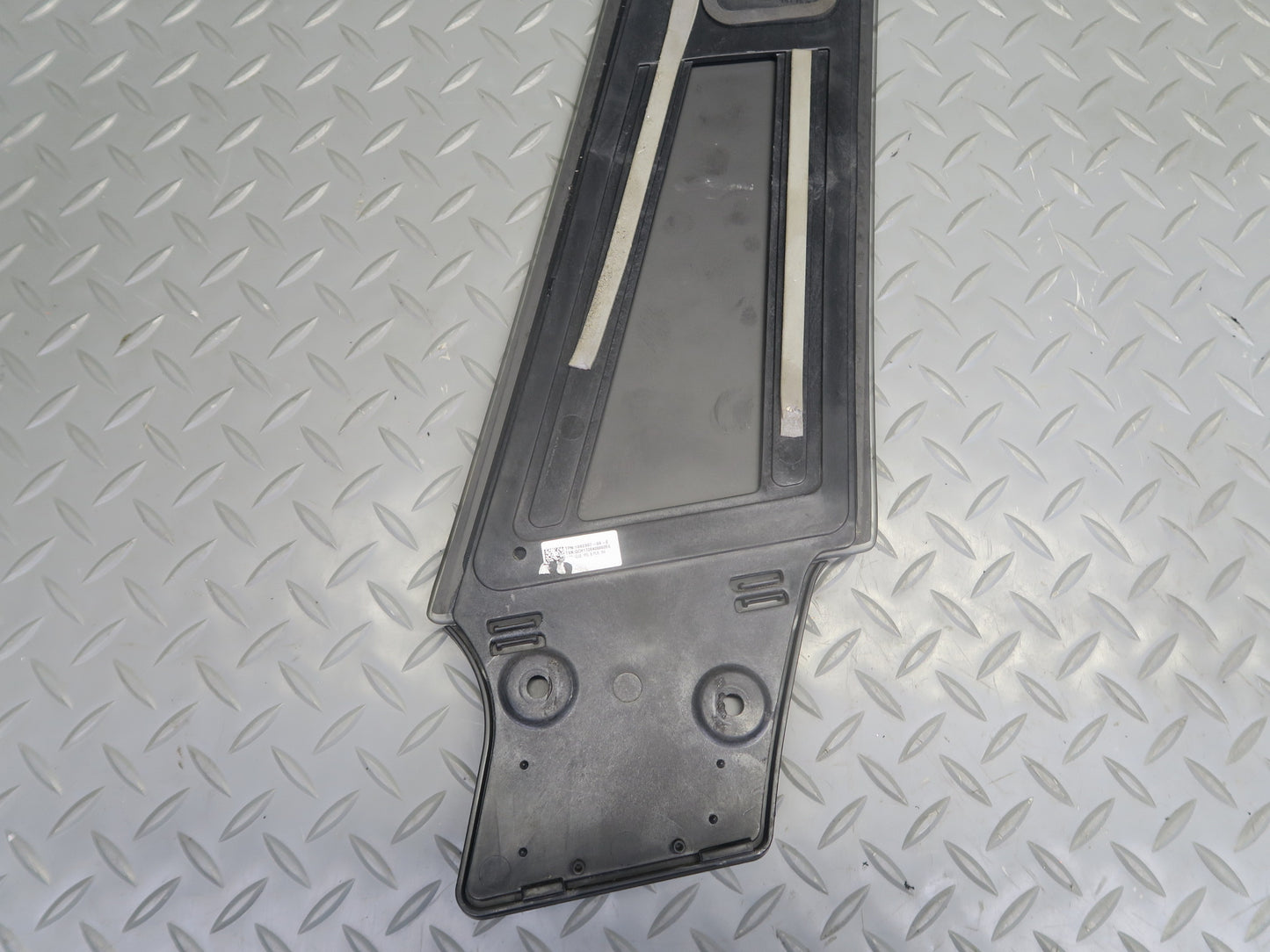 2016-2019 Tesla Model S 75D Right Pass Side B-pillar Glass Applique W/ Camera