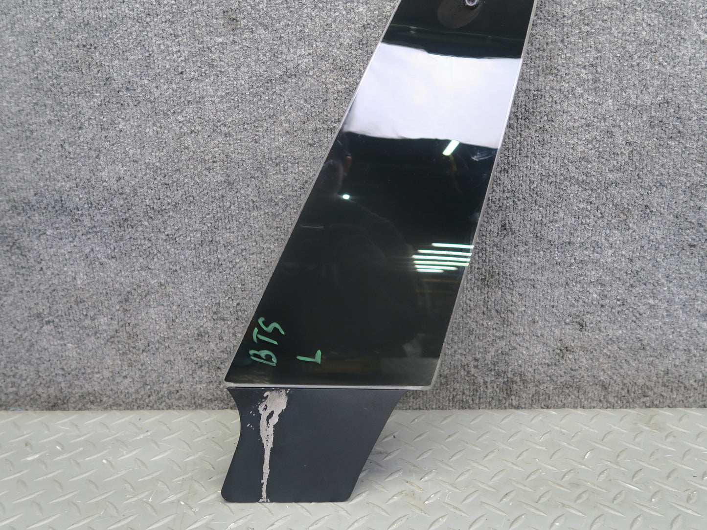 2016-2019 Tesla Model S 75D Left Driver Side B-pillar Glass Applique W/ Camera