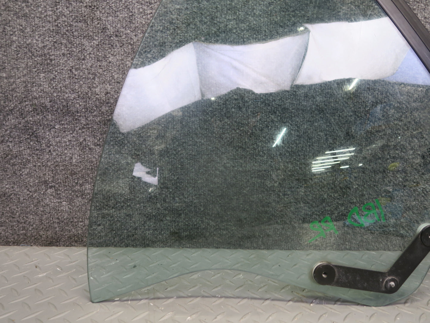 01-06 BMW E46 330ci Convertible Rear Right Pass Side Quarter Glass Window OEM