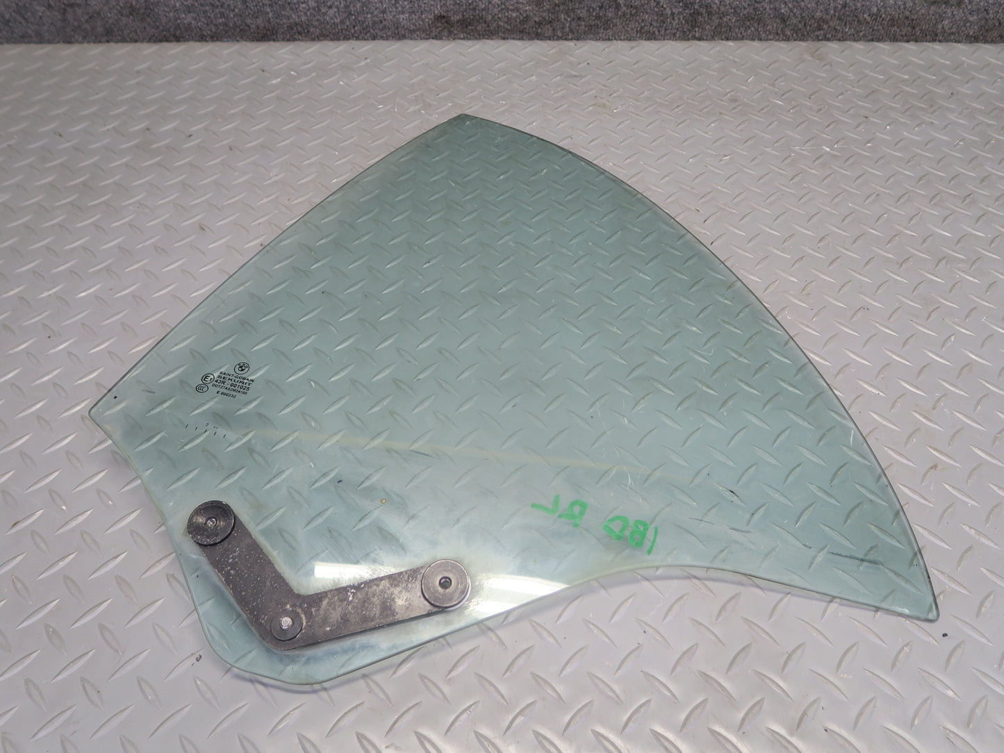 01-06 BMW E46 330ci Convertible Rear Left Driver Side Quarter Glass Window OEM