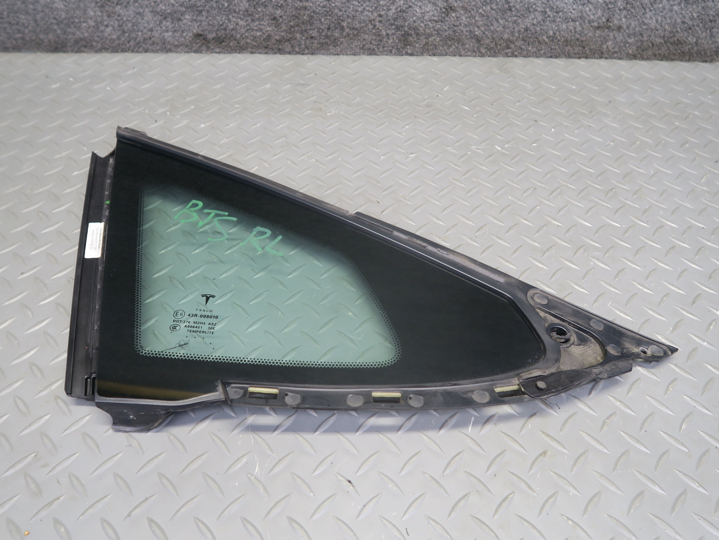 2016-2019 Tesla Model S 75D Rear Left Driver Side Quarter Window Glass