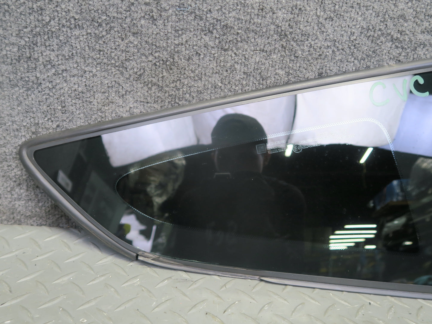 14-19 Chevrolet Corvette C7 Coupe Rear Right Quarter Glass Window OEM