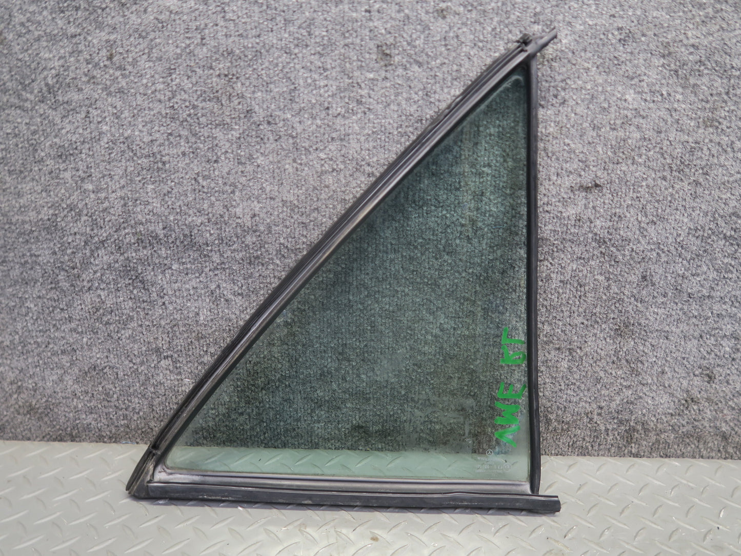 1990 Mercedes W124 300E Rear Left Door Quarter Glass Window OEM