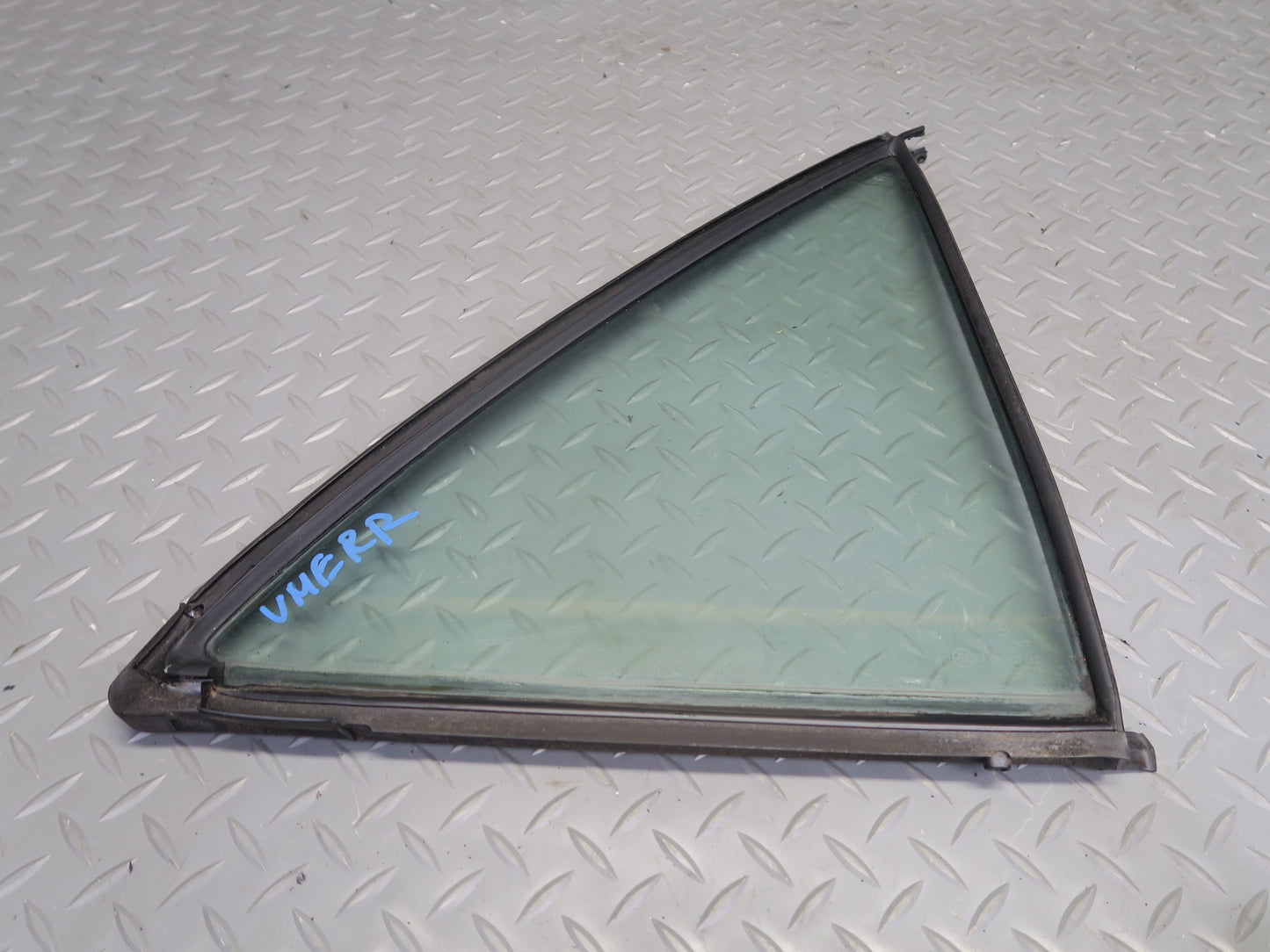 1990 Mercedes W124 300E Rear Right Door Quarter Glass Window OEM