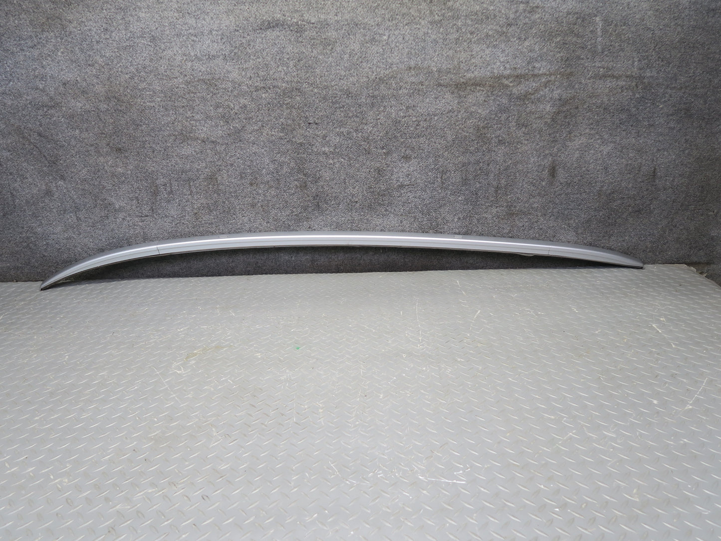 2017-2020 Maserati Levante M161 Left & Right Roof Rack Rail Luggage Carrier Set