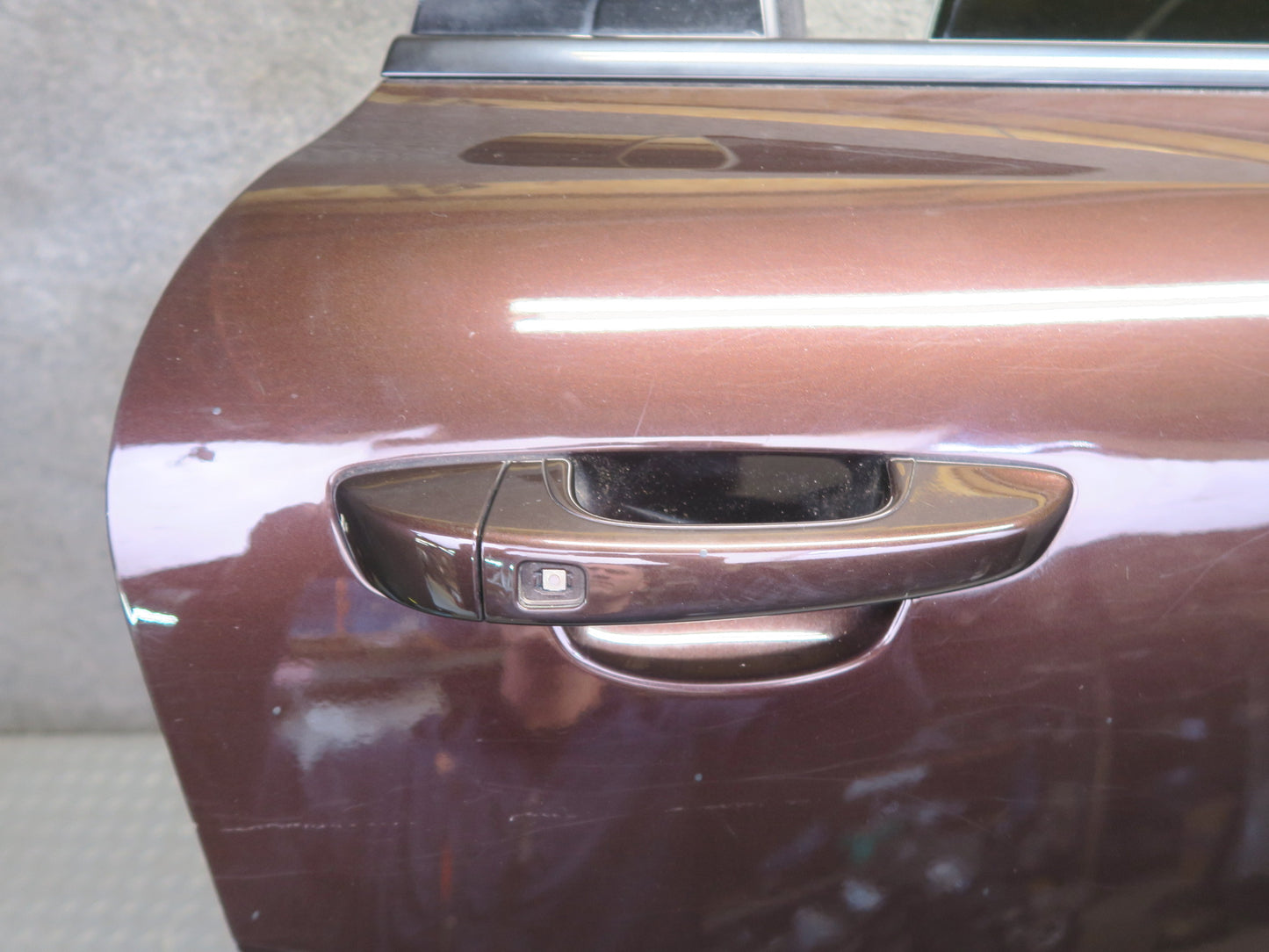 2011-2018 Porsche Cayenne 958 Rear Right Door Shell Panel w Glass Mahagony