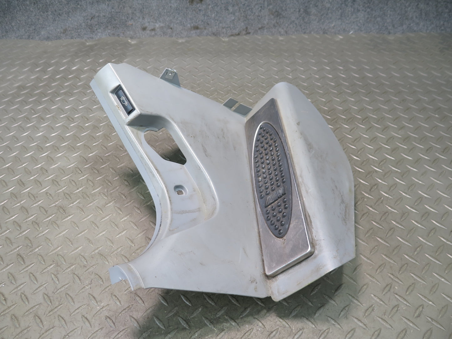 02-03 BMW E39 540ia A/T M-sport Foot Rest Panel & Acceleration Pedal Set OEM