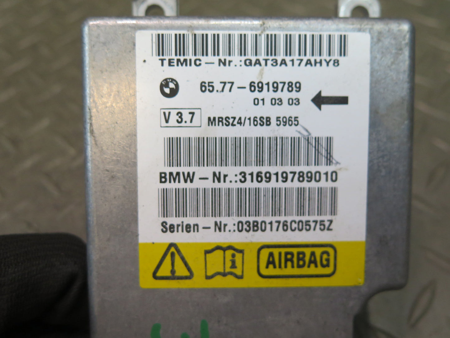 98-03 BMW E39 540ia CENTER CONSOLE CONTROL MODULE UNIT OEM