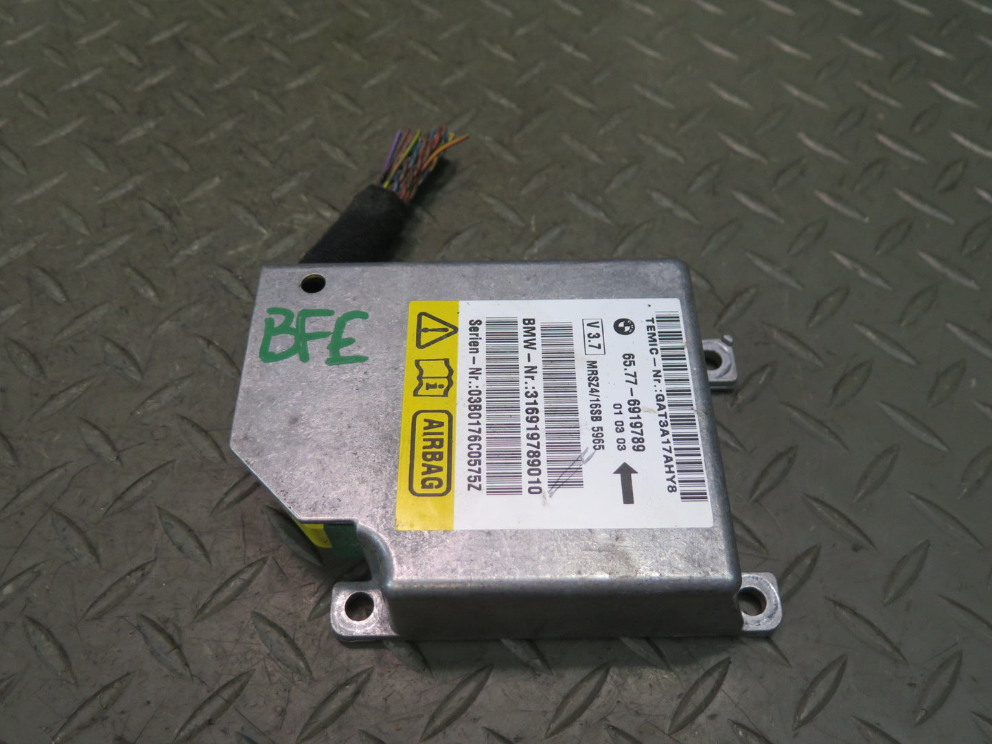 98-03 BMW E39 540ia CENTER CONSOLE CONTROL MODULE UNIT OEM