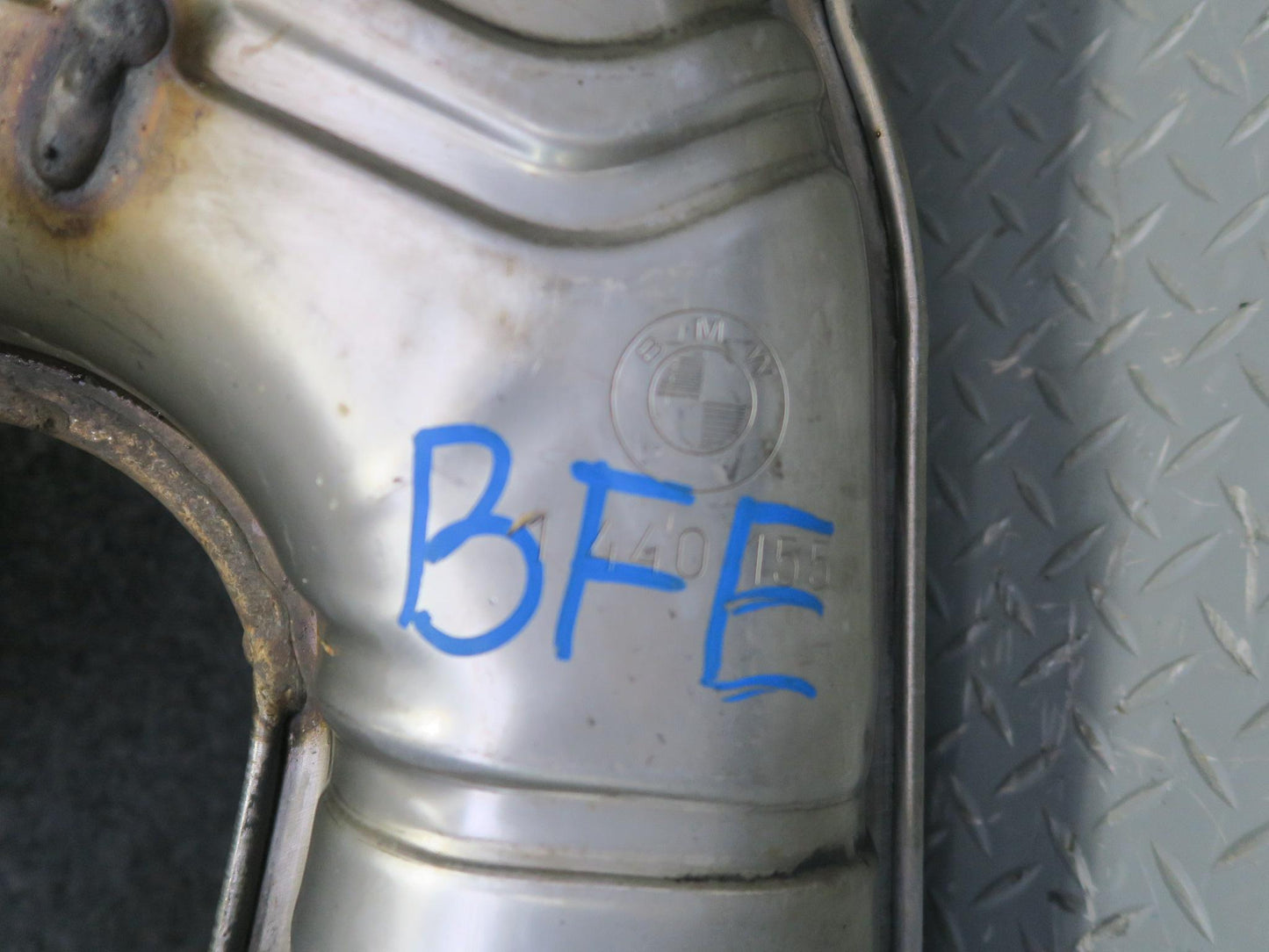 99-03 BMW E39 540ia 4.4L M62 Center Exhaust Muffler Boysen 1440155 OEM