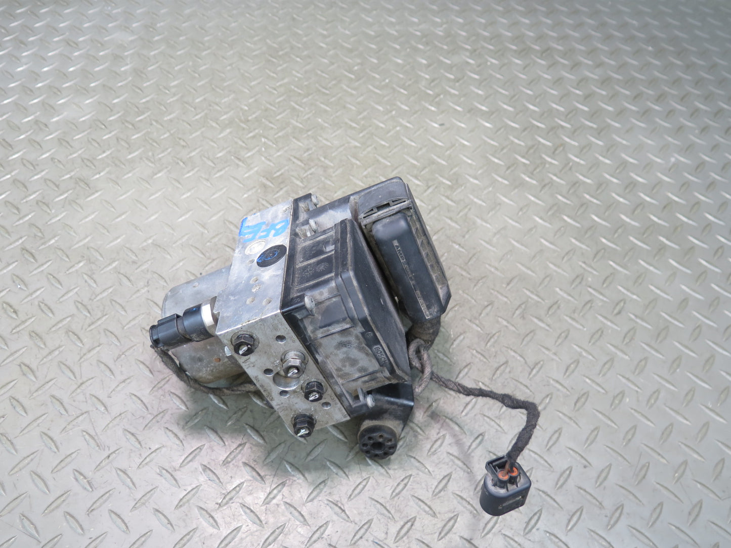 99-03 BMW E39 540ia 4.4L M62 ABS DSC Hydraulic Anti Lock Brake Pump 6769537 OEM