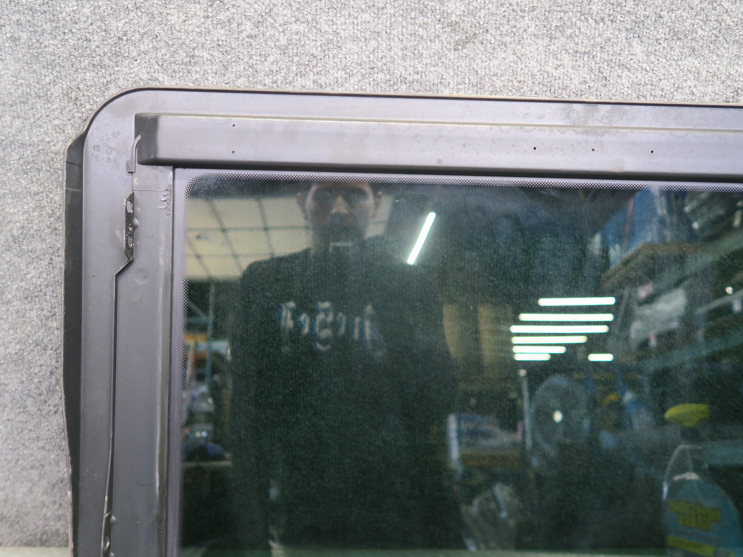 97-03 BMW E39 540ia Sunroof Moonroof Glass Panel OEM