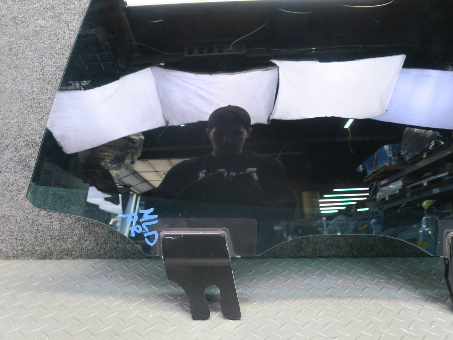 2017-2020 Maserati Levante M161 Rear Right Door Glass Window