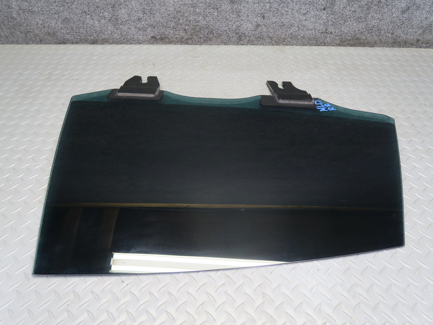2017-2020 Maserati Levante M161 Rear Right Door Glass Window