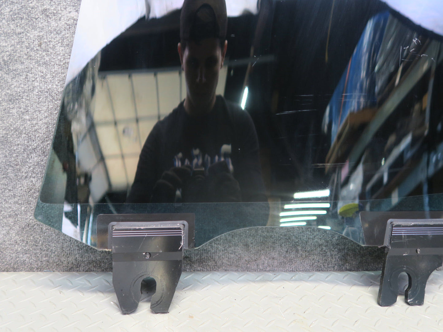 2017-2020 Maserati Levante M161 Rear Right Door Glass Window