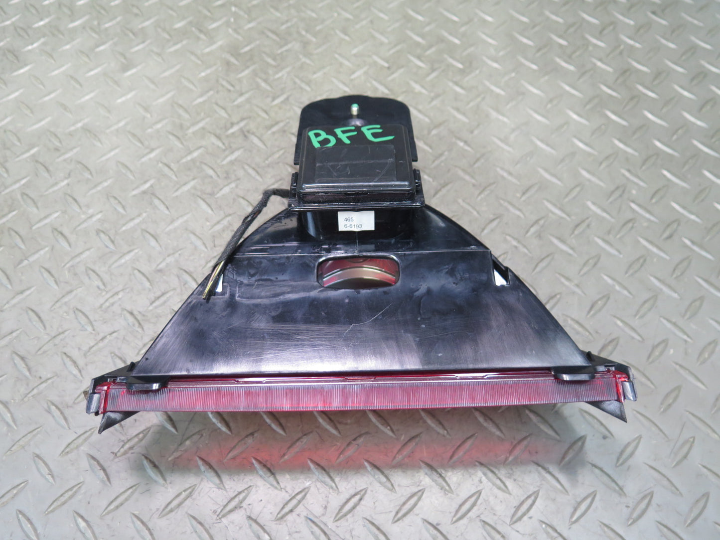 97-03 BMW E39 540ia Sedan Rear Third Brake Light Lamp 8385659 OEM
