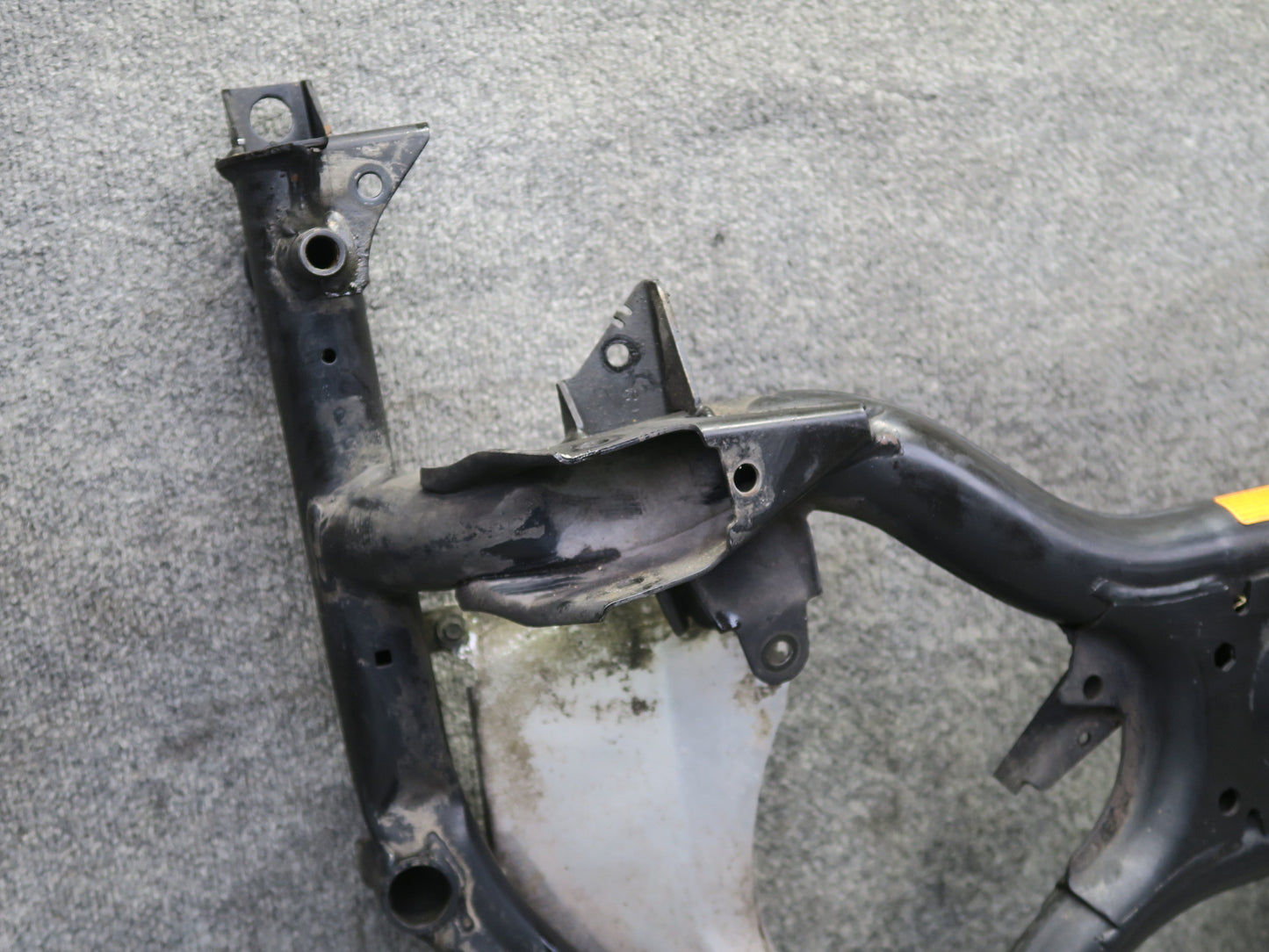 97-03 BMW E39 540ia 4.4L M62 Front Suspension Crossmember w Heat Shield Assy OEM