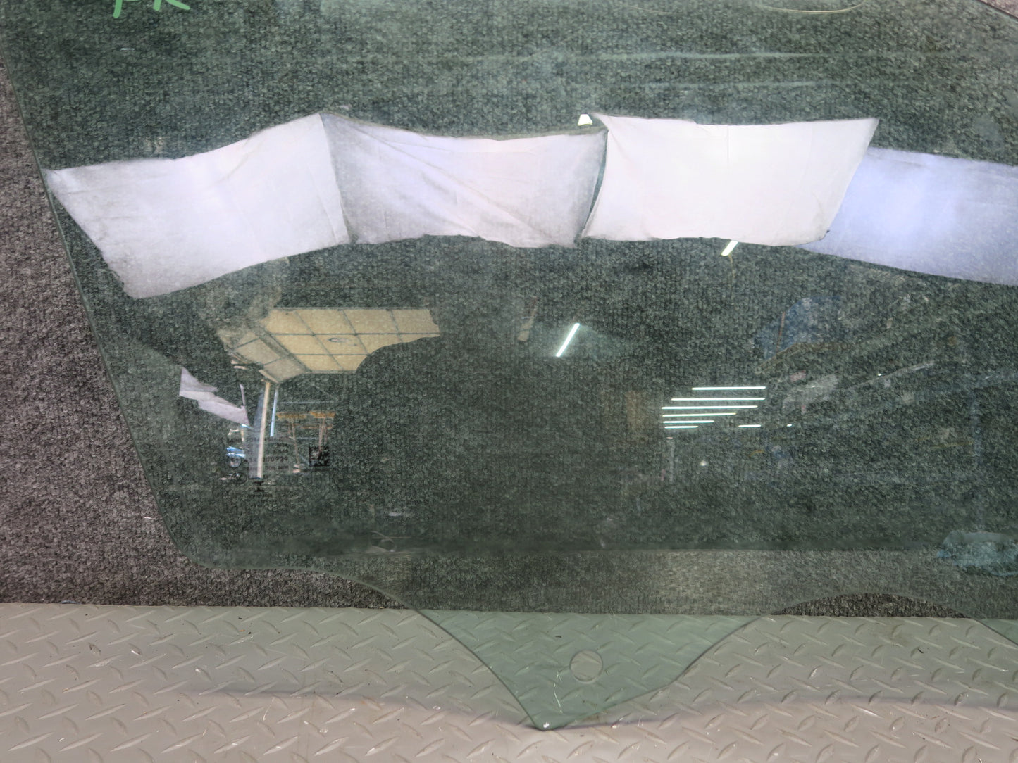 2017-2023 Alfa Romeo Stelvio Front Right Pass Side Door Glass Window